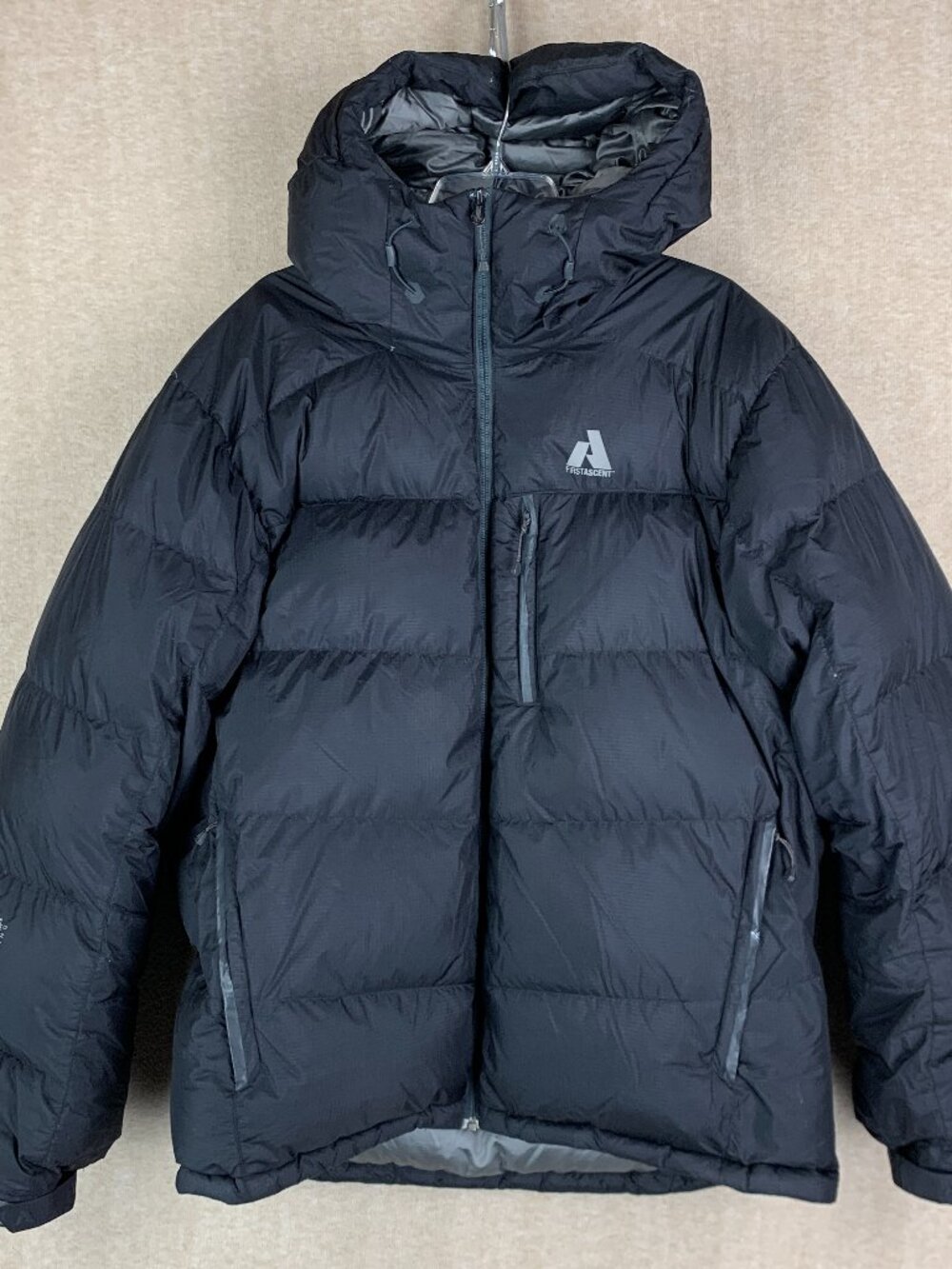 Eddie Bauer First Ascent Whittaker Goose Down Puffer Jacket Coat XL Mountaineer